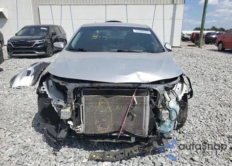 2017 Chevrolet Malibu Lt z USA, uszkodzony, nr VIN 1G1ZE5ST3HF184705